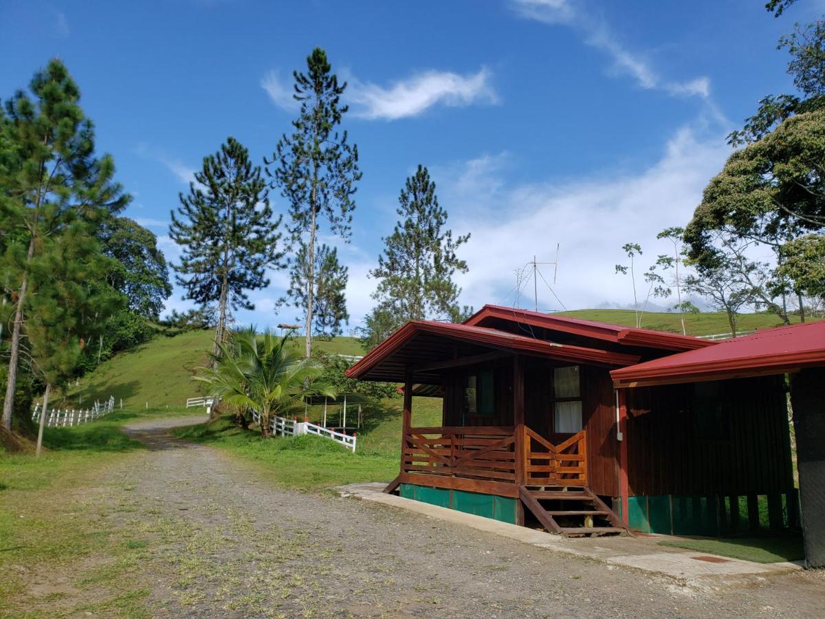 - Farm And Forest * Tres Equis